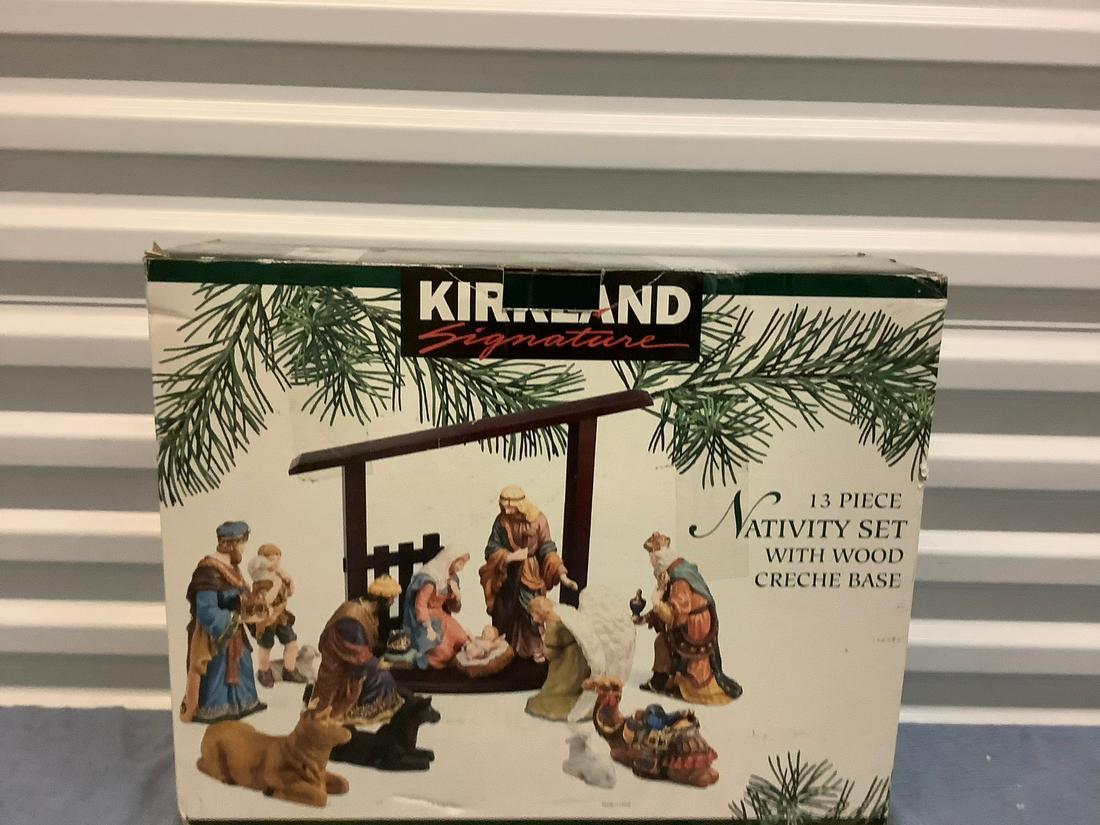 13 Piece Nativity Set with Wood Creche Base (1 of 1)