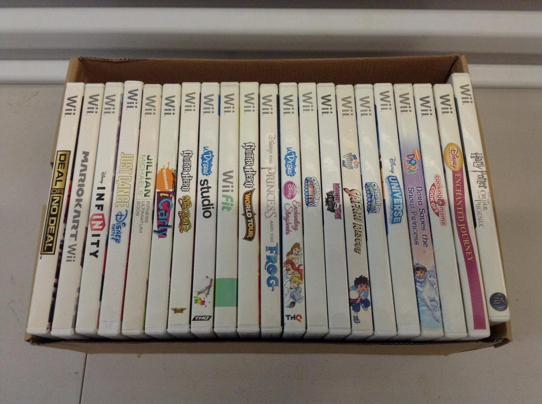 Large lot of wii games: Large lot of wii games