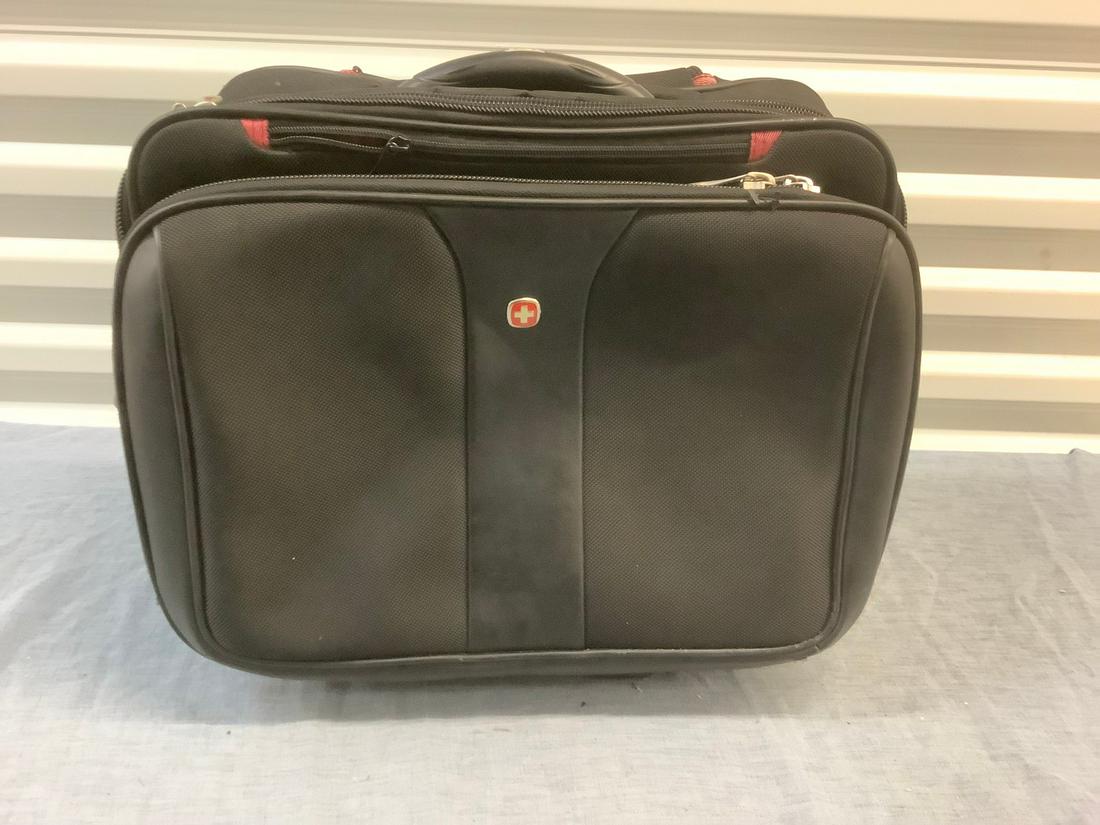Wenger Luggage 13x17.5: Wenger Luggage 13x17.5