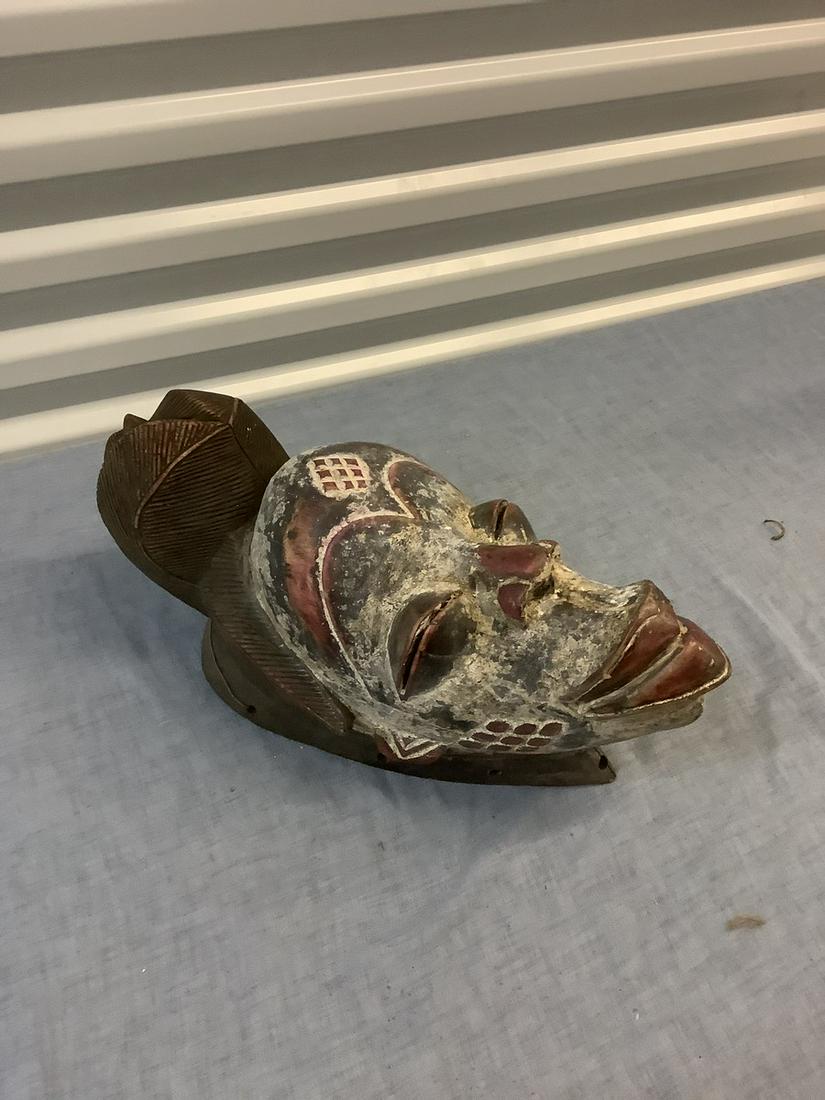 Hand Carved African Wall Hanging Mask 16x6 (1 of 1)