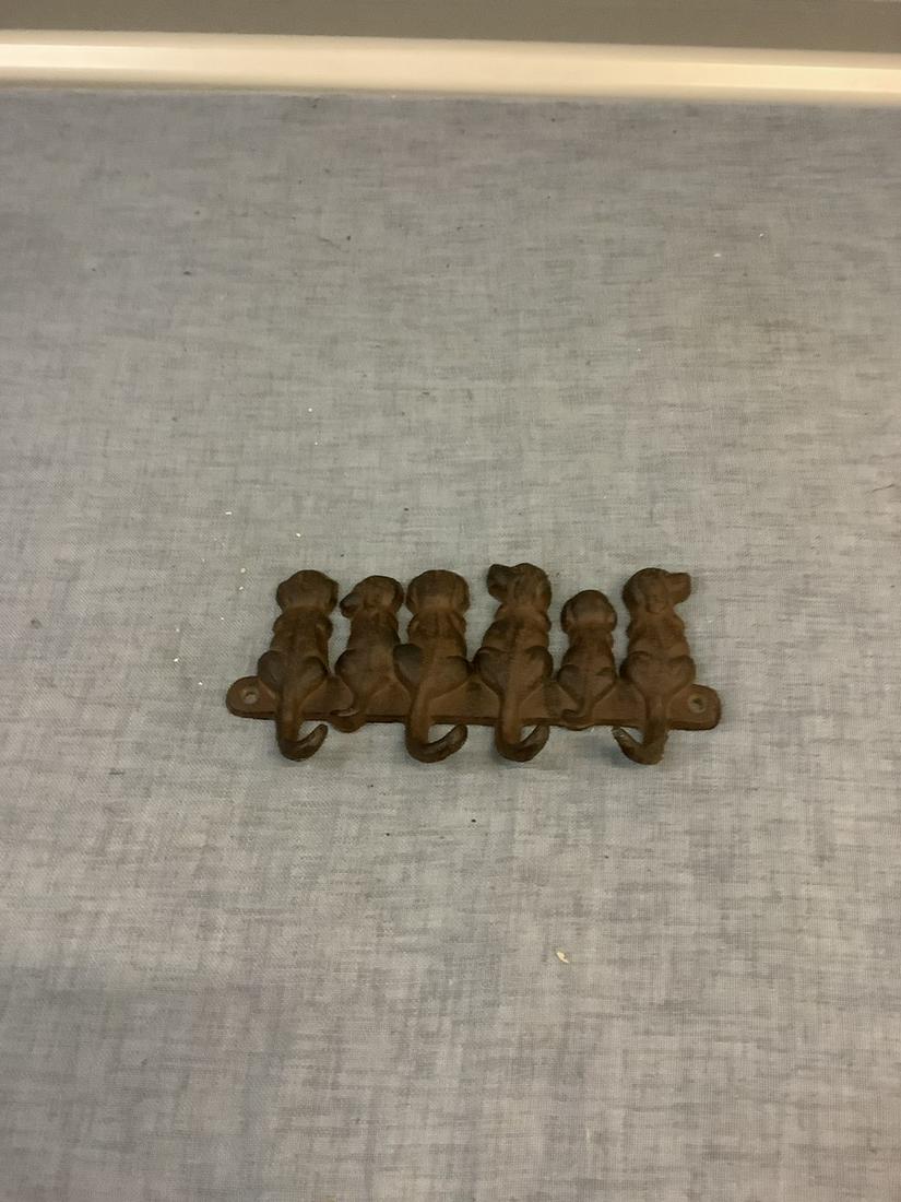 Cast Iron Dog Coat Hanger 8x3.5 (1 of 1)