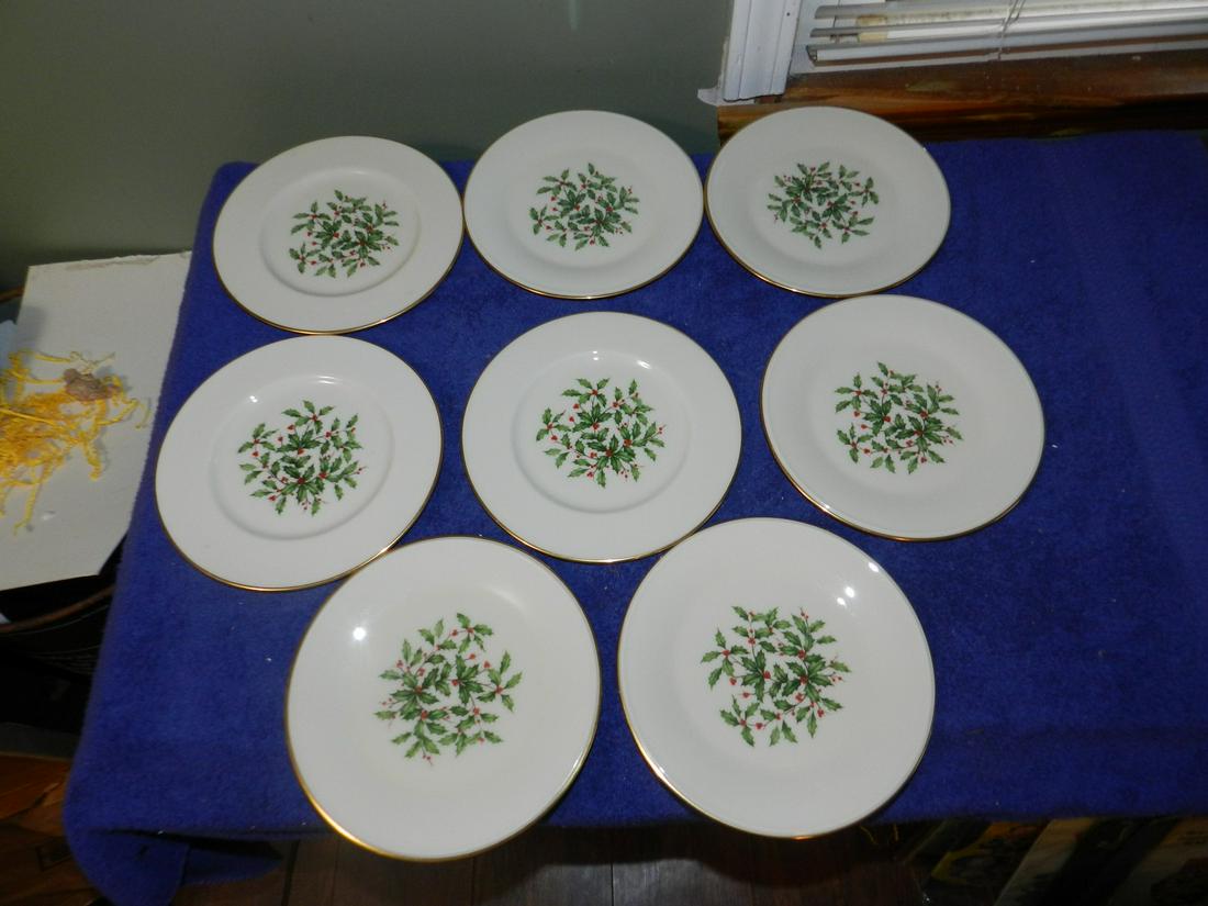 Lot of 8 Lenox Holly Berry Christmas 8" Dessert Plates (1 of 1)