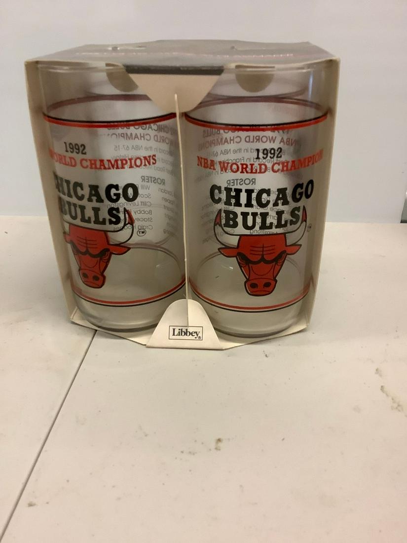 4 1992 Chicago Bulls world championship cooler glasses: 4 1992 Chicago Bulls world championship cooler glasses