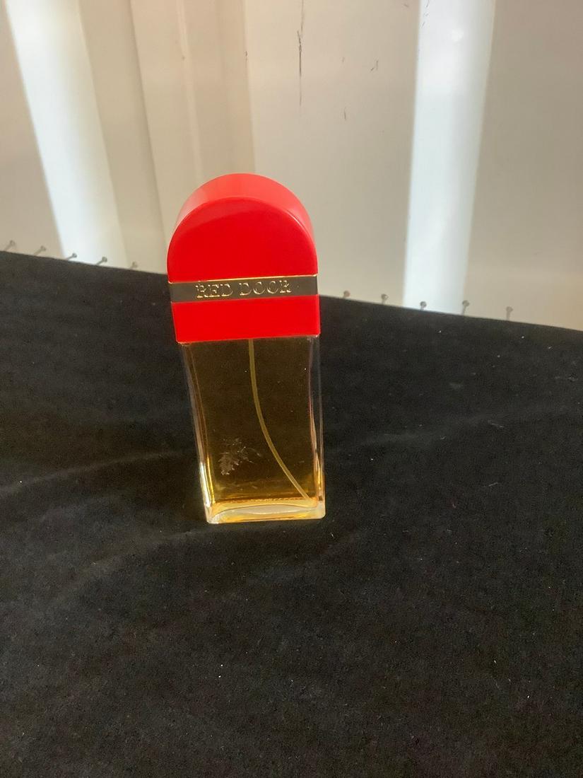Elizabeth Arden Red Door perfume (1 of 1)