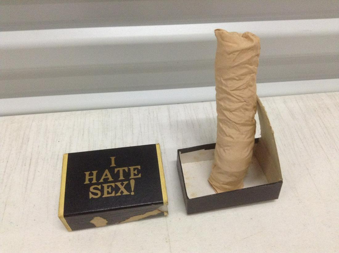 Pop- Up Penis in Large matchbox: Pop- Up Penis in Large matchbox