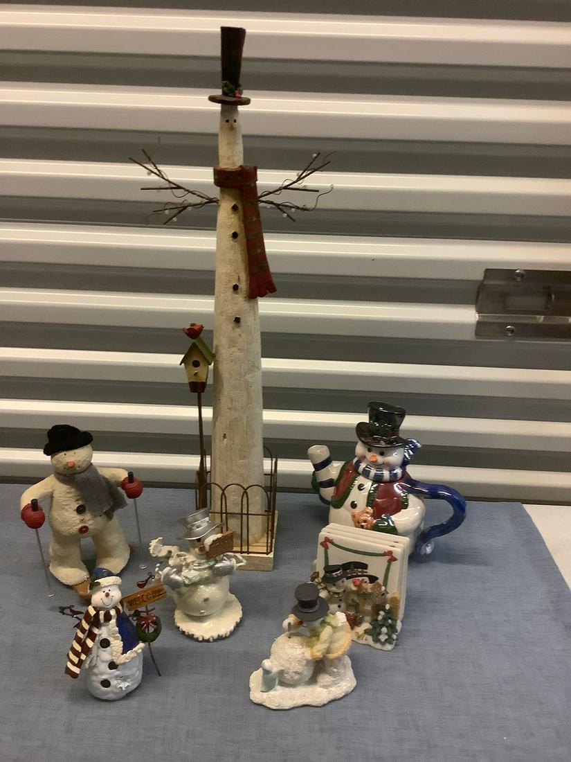 Lot of Ceramic Snowmen and More: Lot of Ceramic Snowmen and More