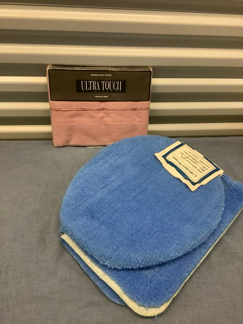 New twin flat sheet and new two piece bath set (1 of 1)