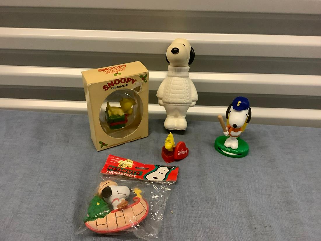 Snoopy & Woodstock Peanuts Lot: Snoopy & Woodstock Peanuts Lot