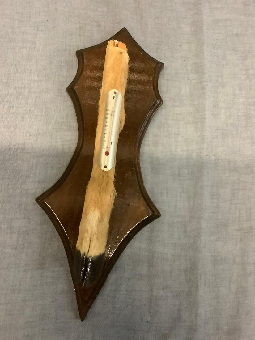 Vintage Deer Leg/Hoof Thermometer: Vintage Deer Leg/Hoof Thermometer