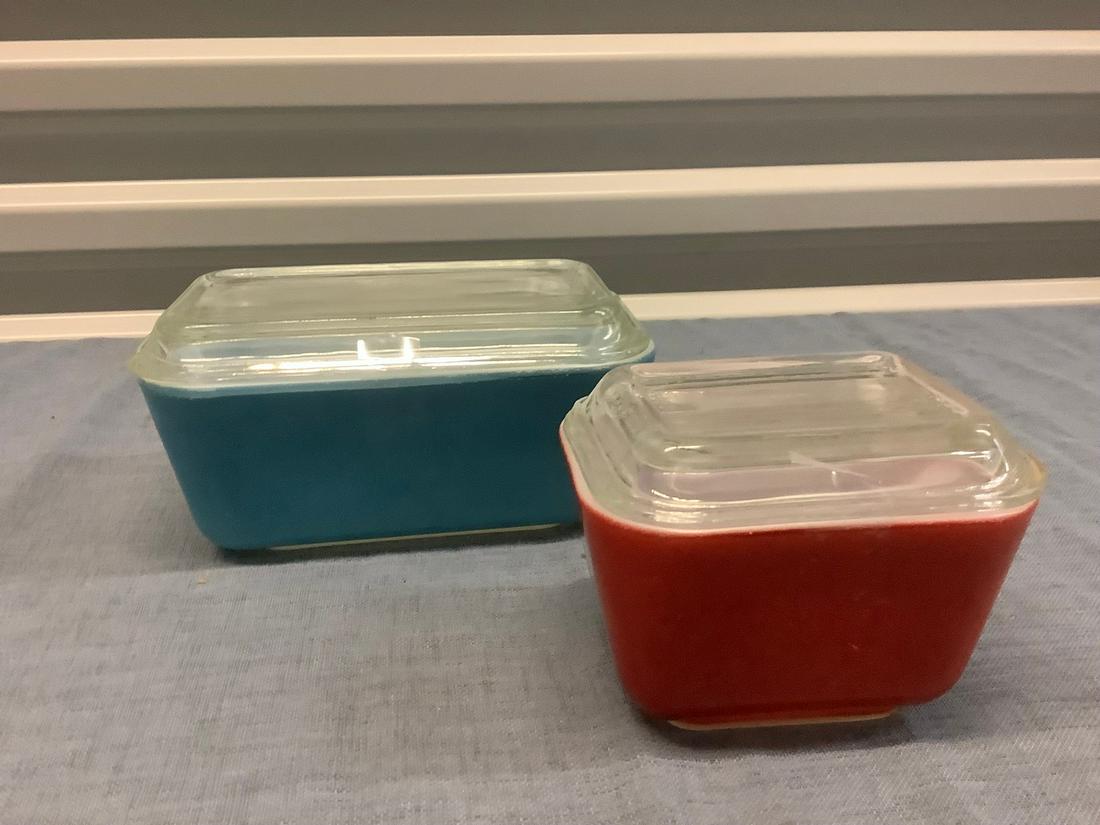 Two Vintage Pyrex Refrigerator Dishes (1 of 1)