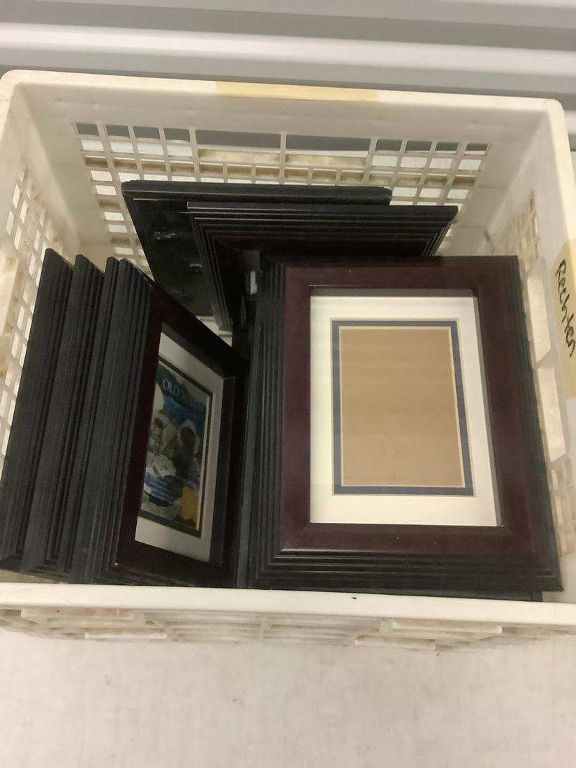 Lot of 5x7 Picture Frames: Lot of 5x7 Picture Frames