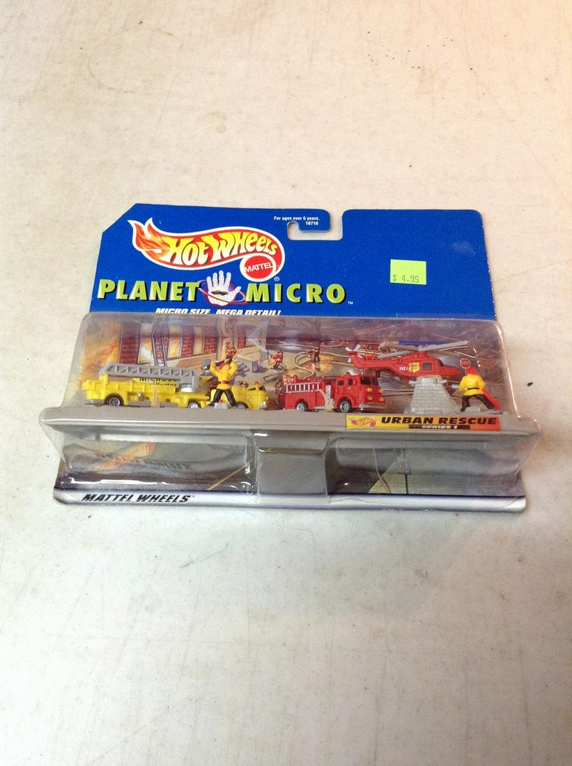 Hot Wheels planet micro urban rescue: Hot Wheels planet micro urban rescue