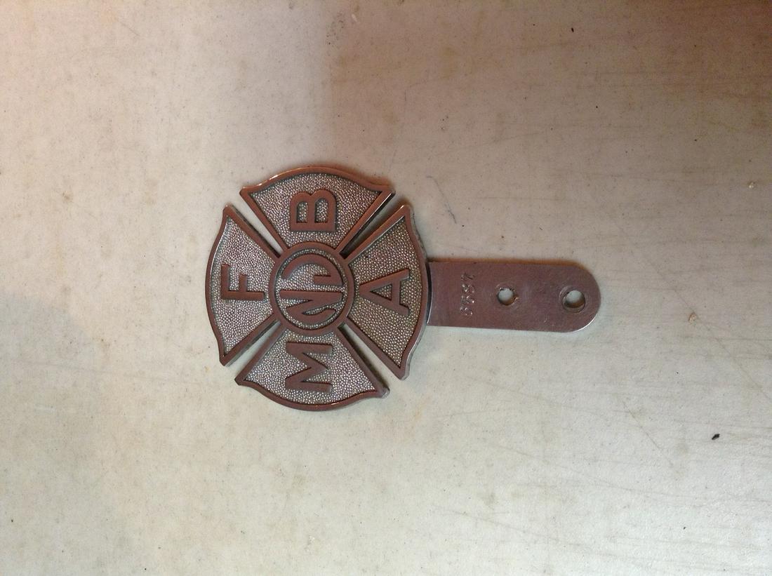 Fireman license plate topper 6.5 inches: Fireman license plate topper 6.5 inches