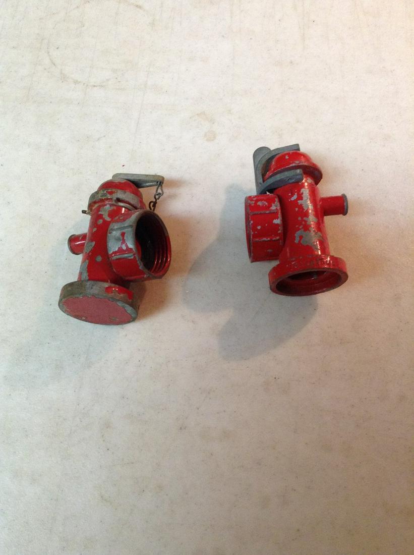 2 fire hydrant lawn sprinklers (1 of 1)