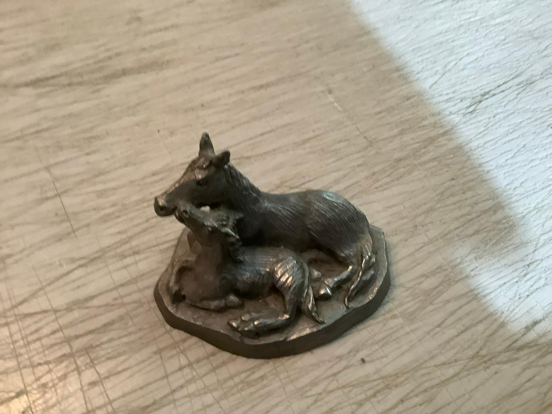 M.A. Ricker Signed 1996 Wolf's Pewter Figurine 3.5x2.5: M.A. Ricker Signed 1996 Wolf's Pewter Figurine 3.5x2.5 in.