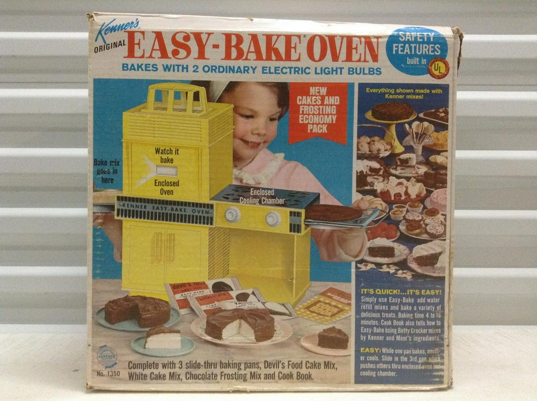 1969 Kenner's Original Easy-Bake Oven with original box (1 of 1)