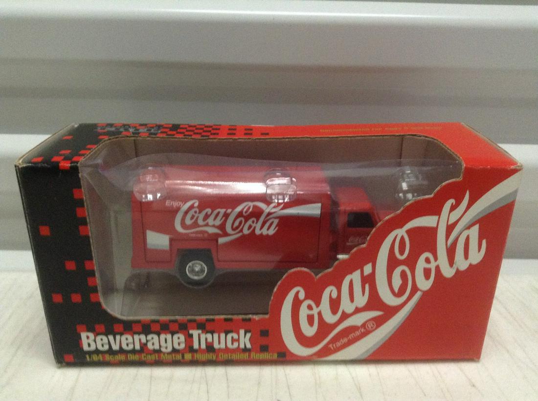 Ertl Coca-cola Die Cast Truck in the box (1 of 1)