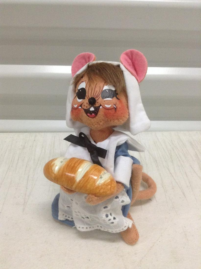 Annalee Pilgrim Mouse 5.5" (1 of 1)
