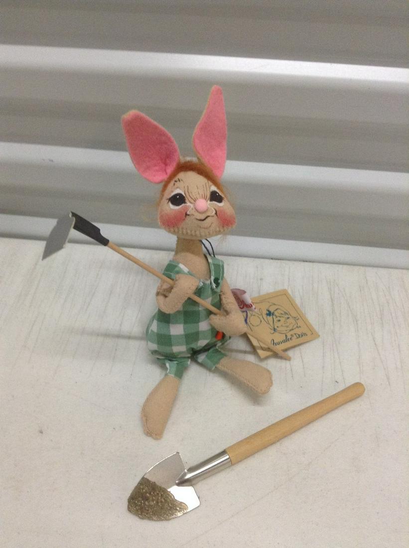 Annalee Garden Rabbit 7" (1 of 1)