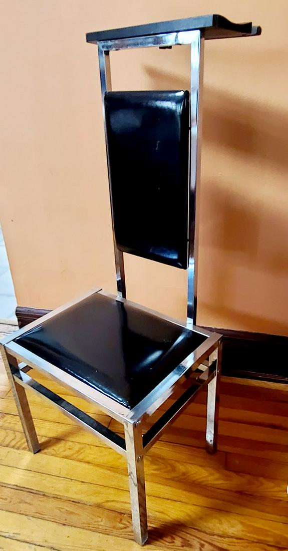 Vintage Chrome and Black Valet Chair: Vintage Chrome and Black Valet Chair