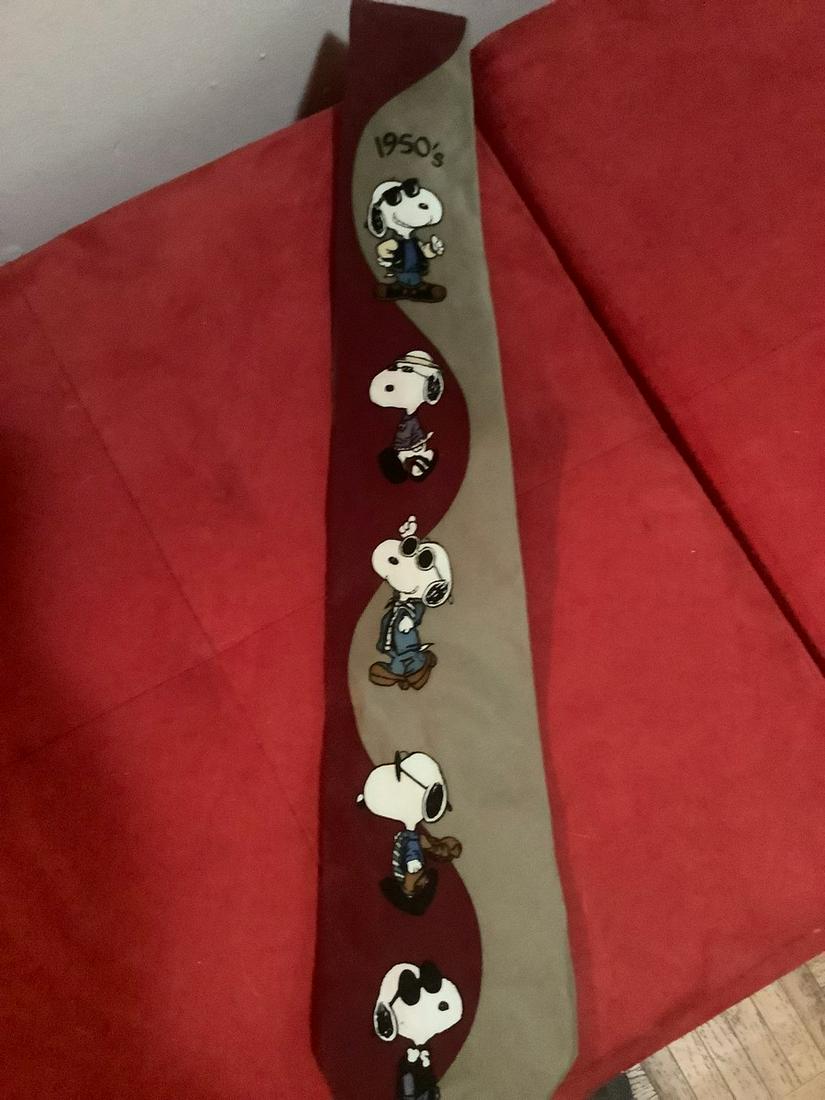 Snoopy and Friends Silk Tie: Snoopy and Friends Silk Tie