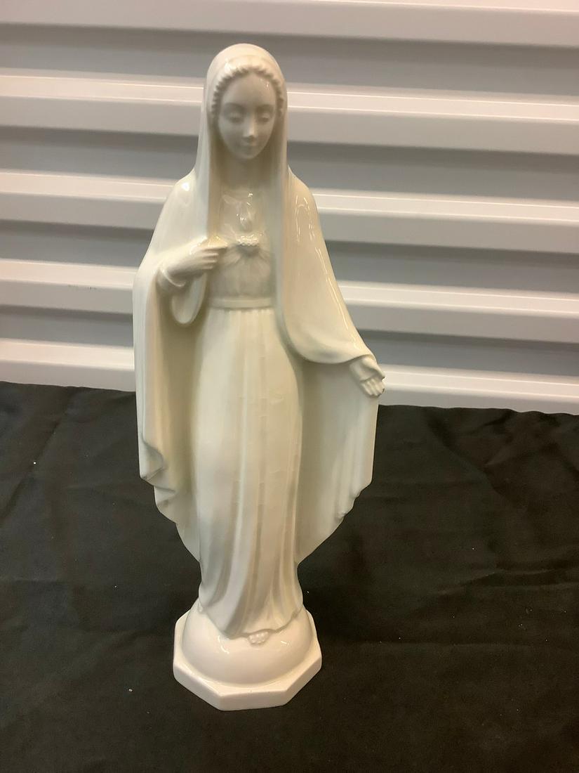 Porcelain Statue of Mary 10.5x4: Porcelain Statue of Mary 10.5x4