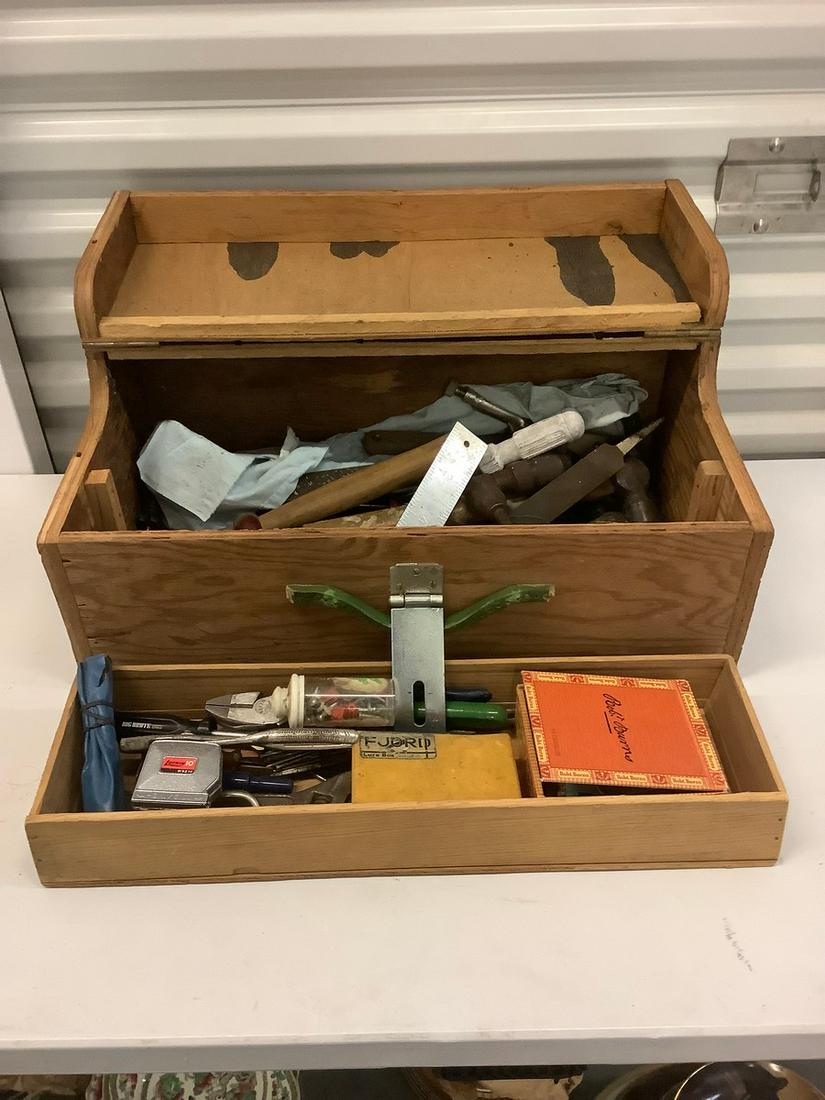 Vintage Tool Box with Tools 21X11.5x8 (1 of 1)