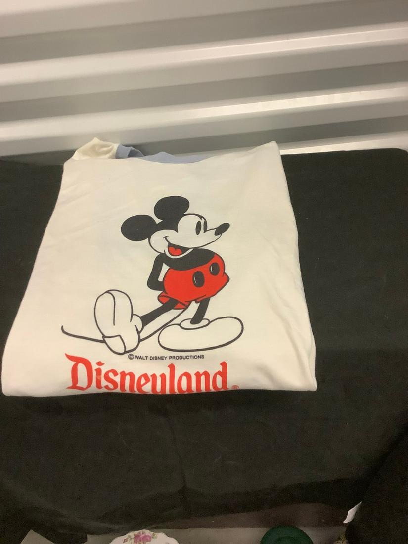 Vintage DisneyLand Mickey Mouse T-Shirt Size Unknown (1 of 1)