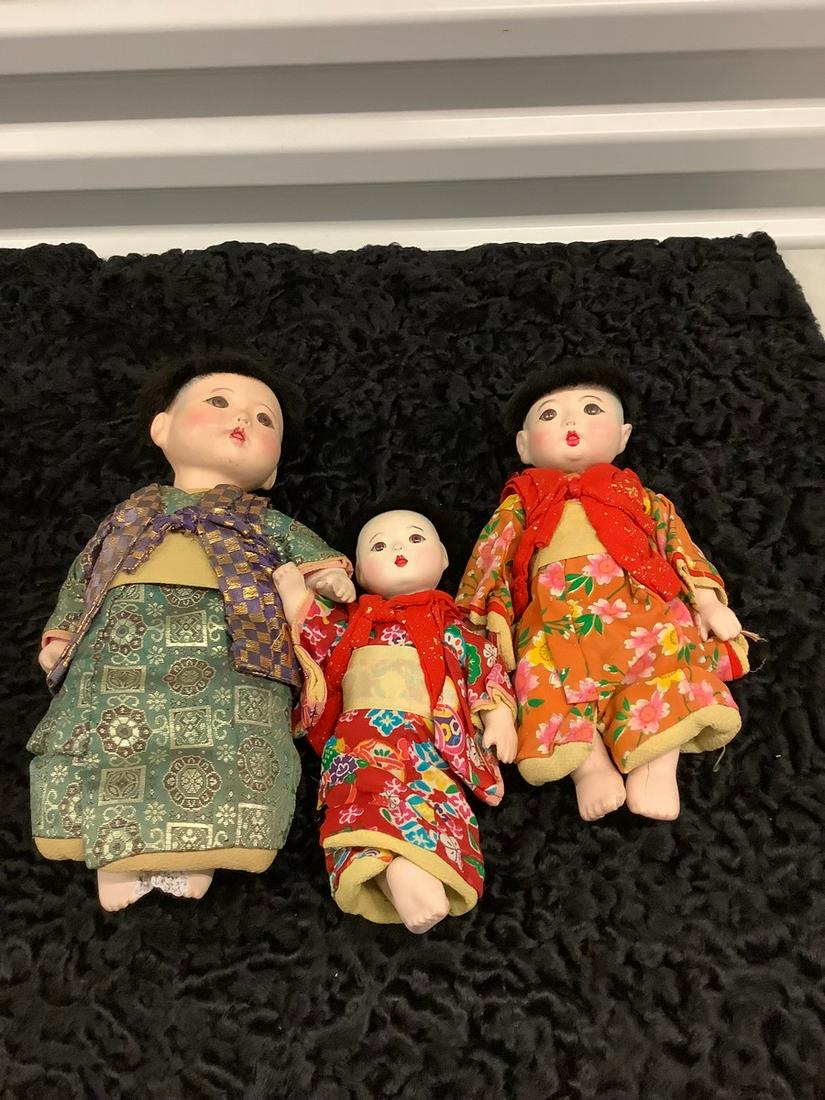 Three Vintage Porcelain Japanese Dolls (1 of 1)