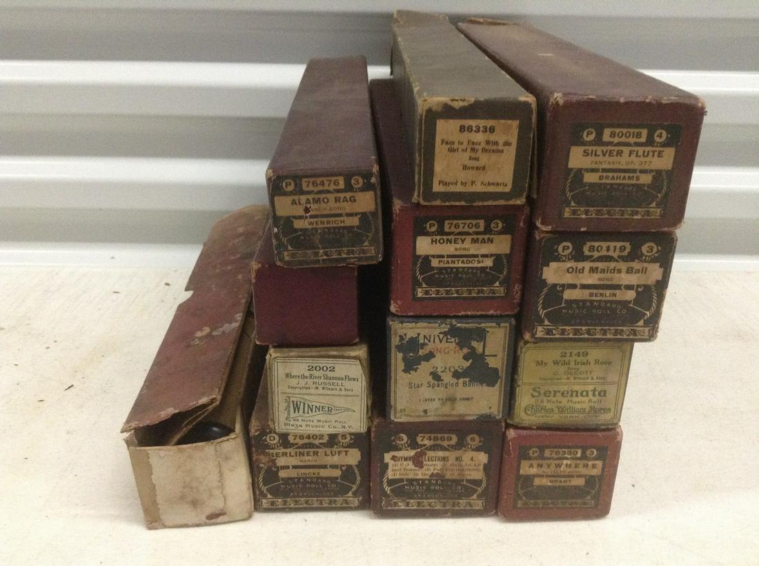 Large lot of Piano Player Rolls: Large lot of Piano Player Rolls