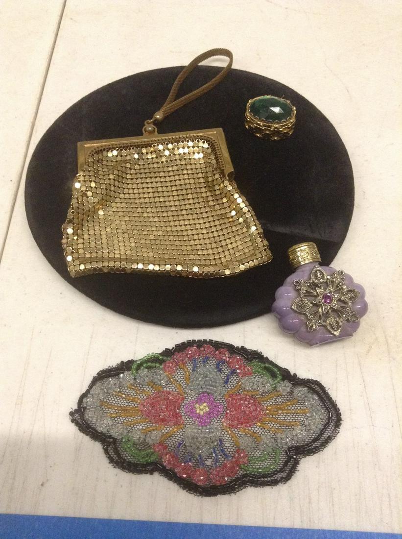 Antique Gold Mesh Change Purse and more (1 of 1)