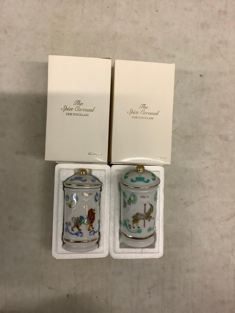 Two Lenox Spices, Chive and Ginger (1 of 1)