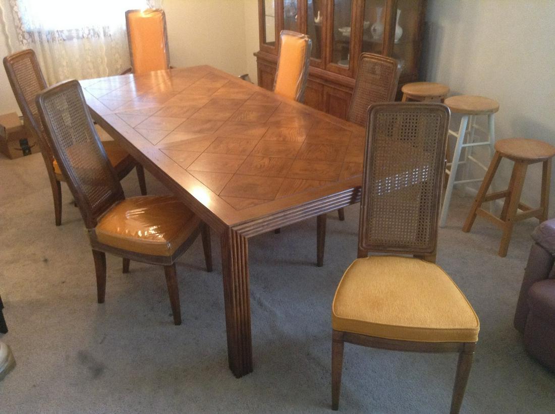 Vintage Henredon Dining Table with 6 Chairs 100" with (1 of 1)