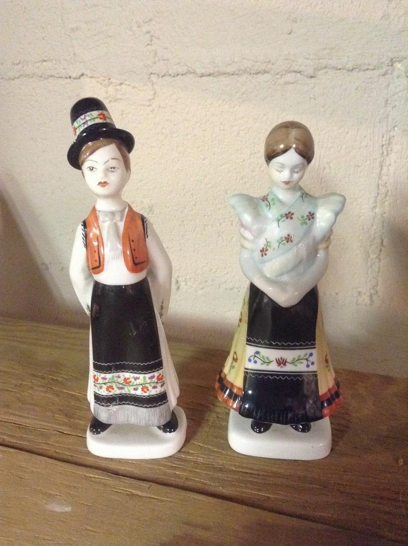 Pair of Signed Hollohaza Hungary Porcelain Statues: Pair of Signed Hollohaza Hungary Porcelain Statues tallest 7.5"