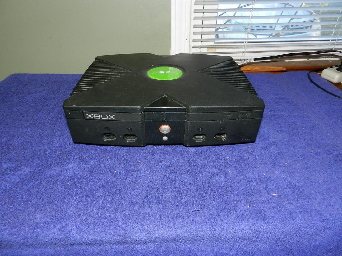 Original XBox Console Powers On: Original XBox Console Powers On