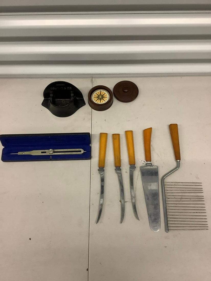 Lot of vintage kitchen ware bakelite handles drafting (1 of 1)