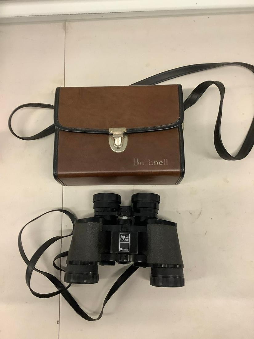 Bushnell insta focus binoculars 7x35 with case (1 of 1)
