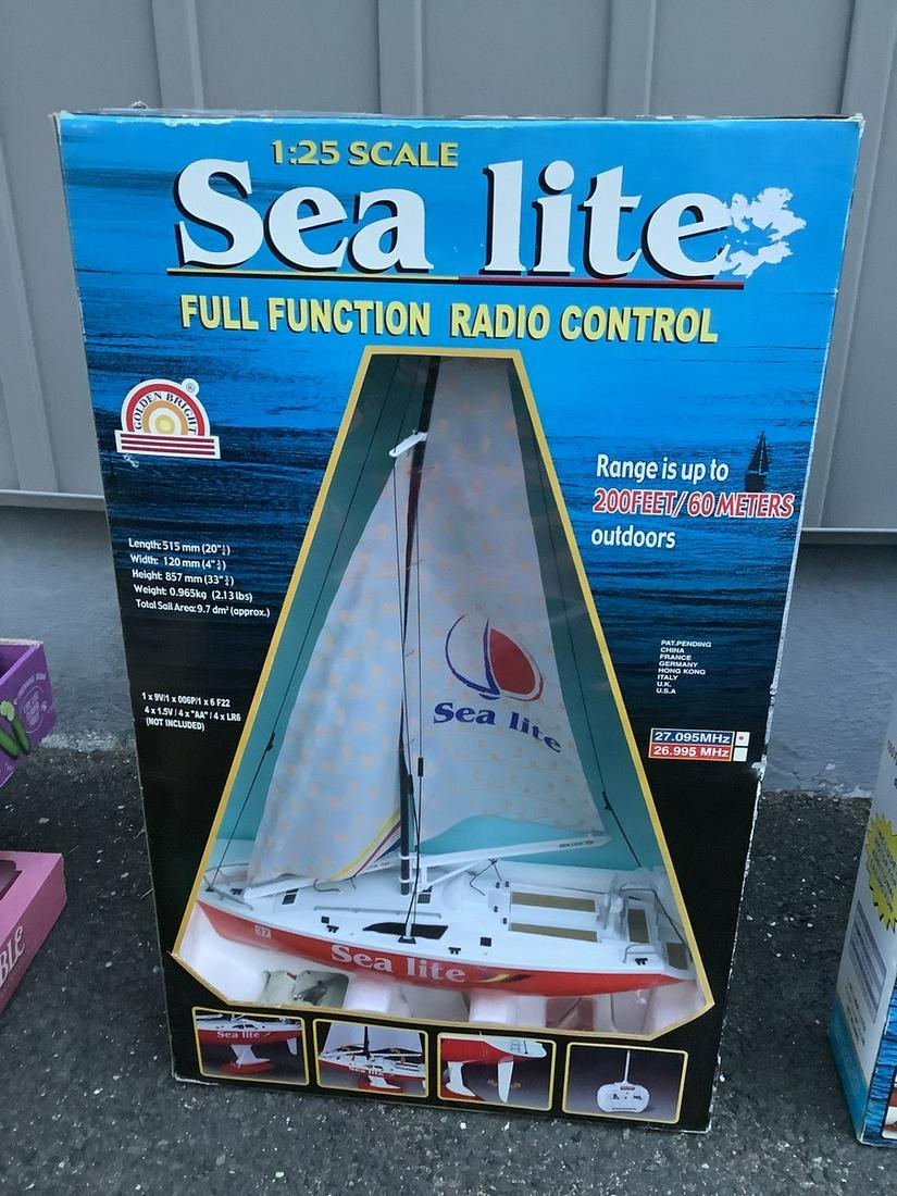 Sealite Full Functional Radio Control Sail Boat 1.25 (1 of 1)
