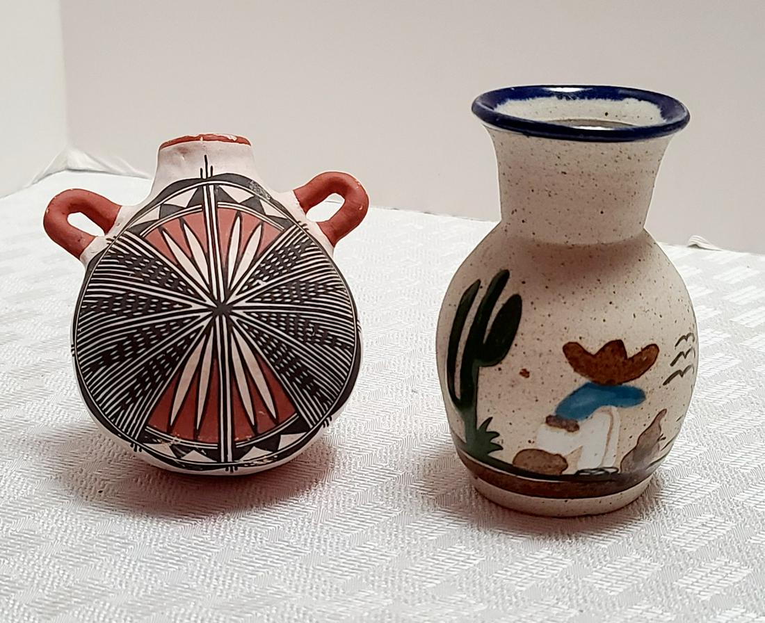 Signed Mexican Pottery 4.5" tall (1 of 1)