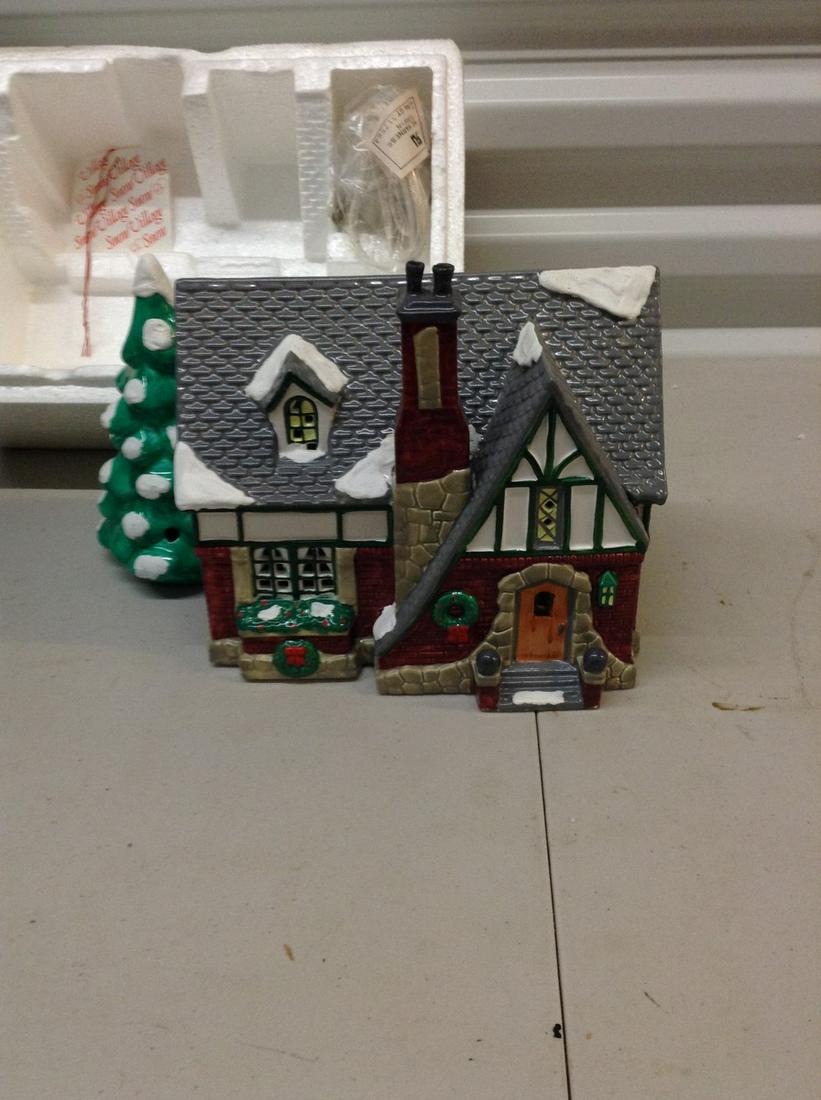 Department 56 Snow Village "Oak grove tudor" 8 inch (1 of 1)