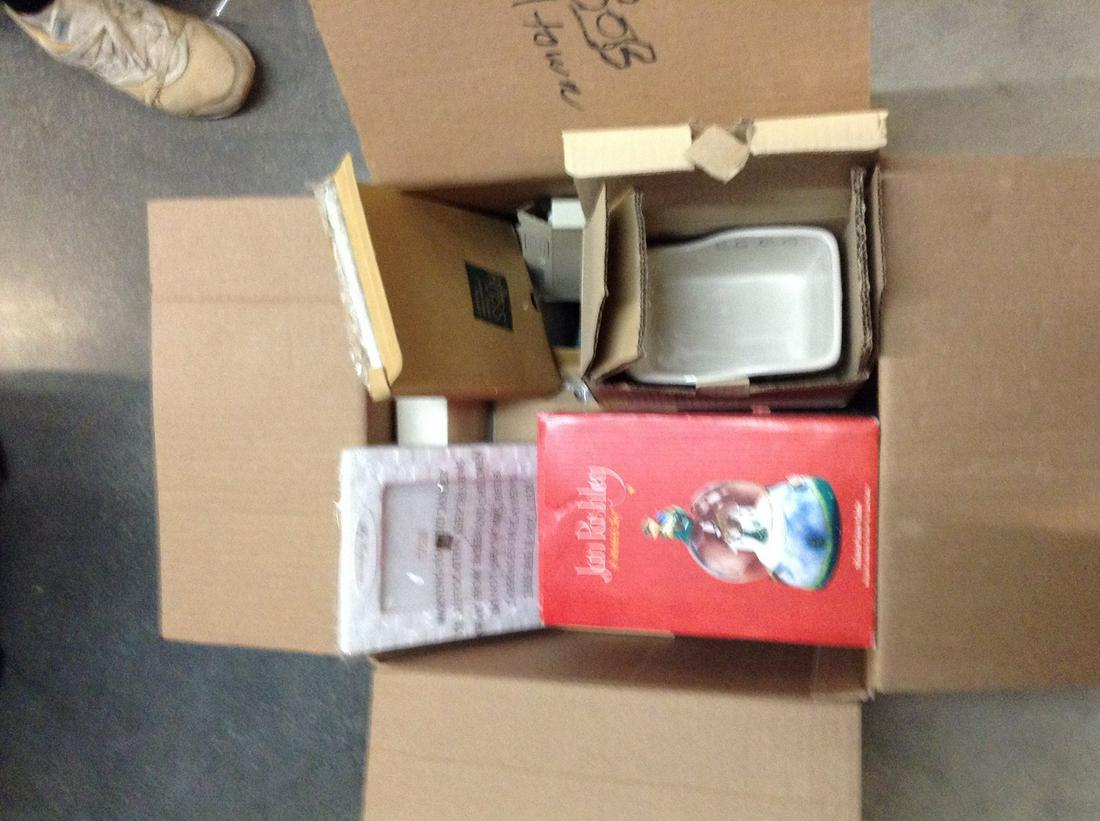 Large lot of christmas decorations picture frames (1 of 1)