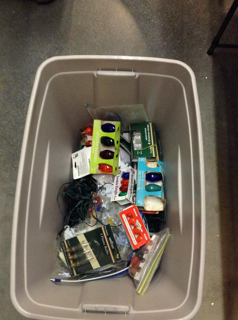 Large tote of assorted christmas lights: Large tote of assorted christmas lights