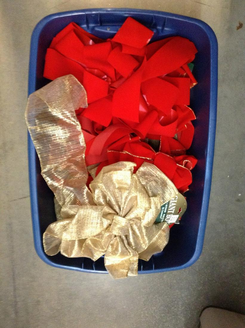 Lot of giant bows and ribbons: Lot of giant bows and ribbons