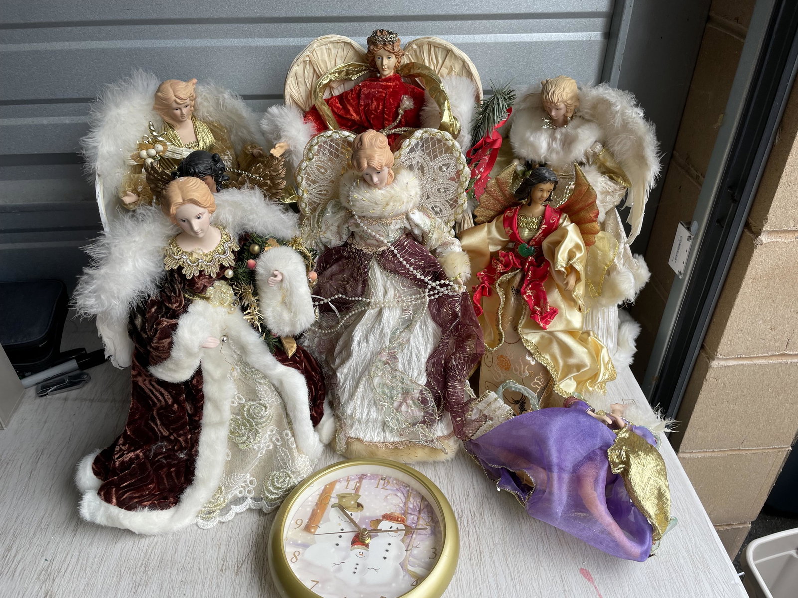 Lot of tree toppers holiday clock and more: Lot of tree toppers holiday clock and more