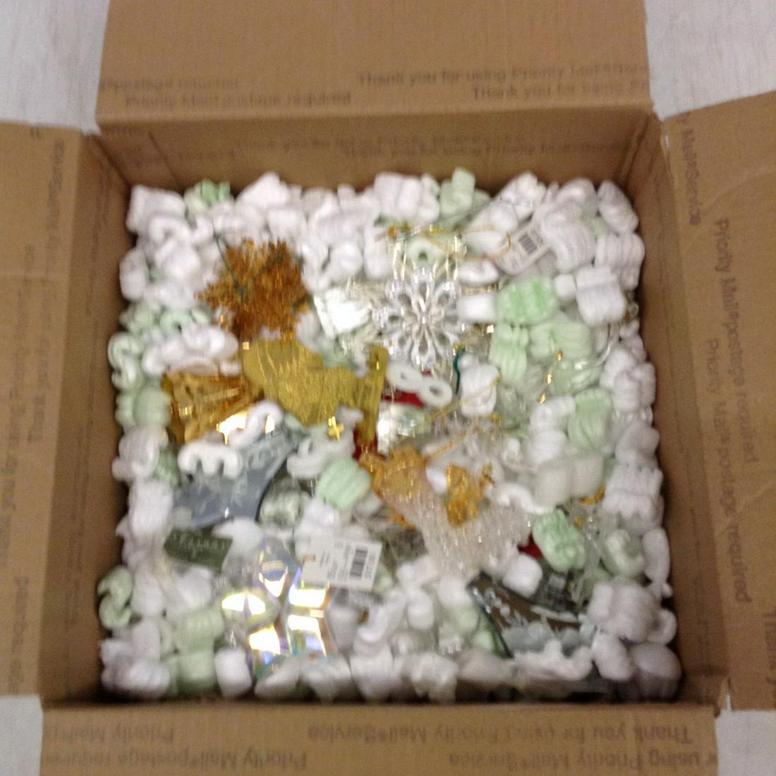 Lot of christmas ornaments: Lot of christmas ornaments