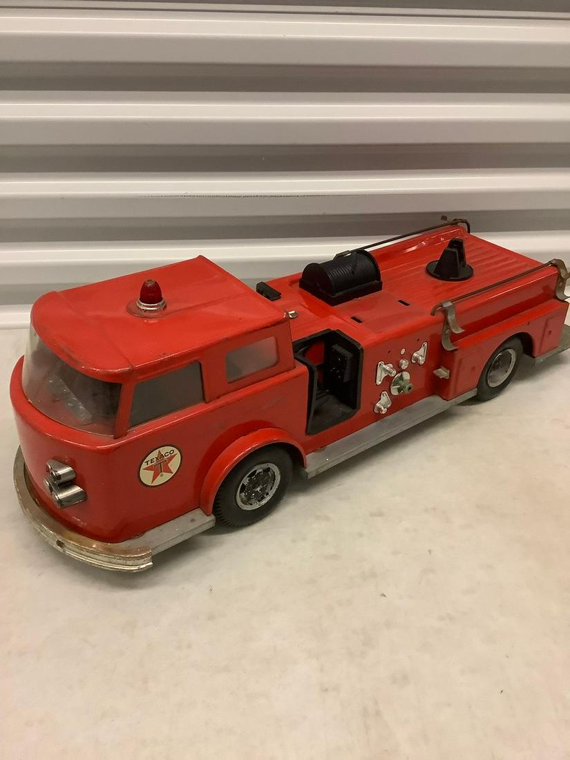 Vintage "Buddy L Texaco" Truck 24x7in. (1 of 1)