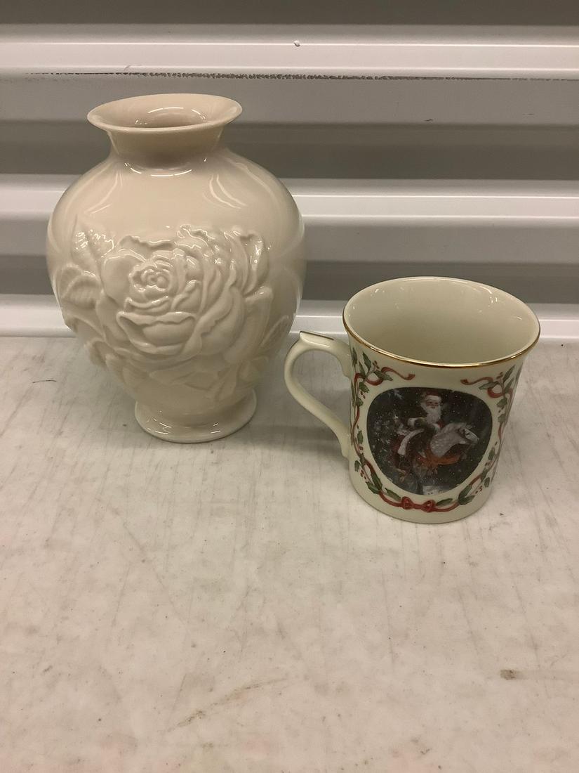 Lenox Vase 7 in. & Santa Christmas Mug: Lenox Vase 7 in. & Santa Christmas Mug