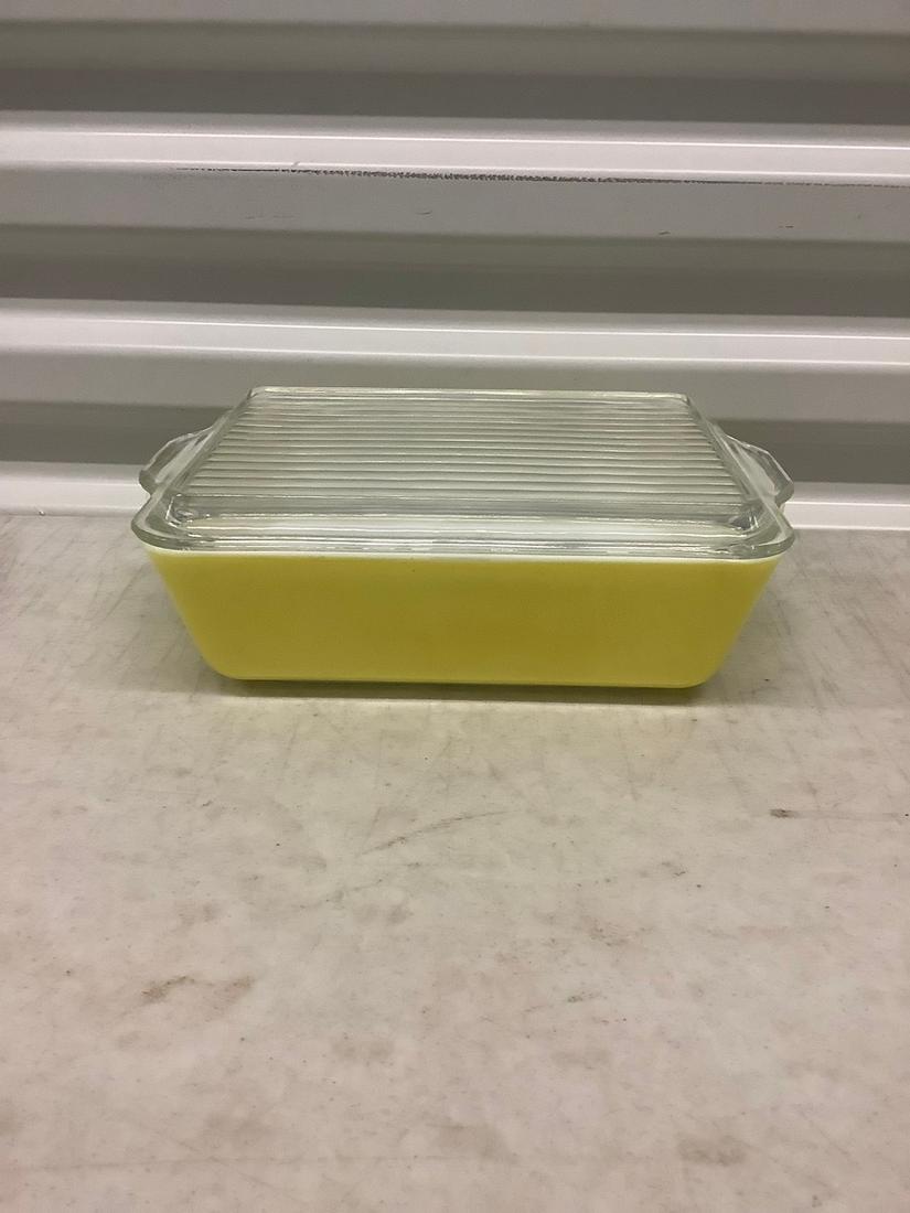 Vintage Pyrex "Primary Yellow 0503 1.5 Quartz (1 of 1)