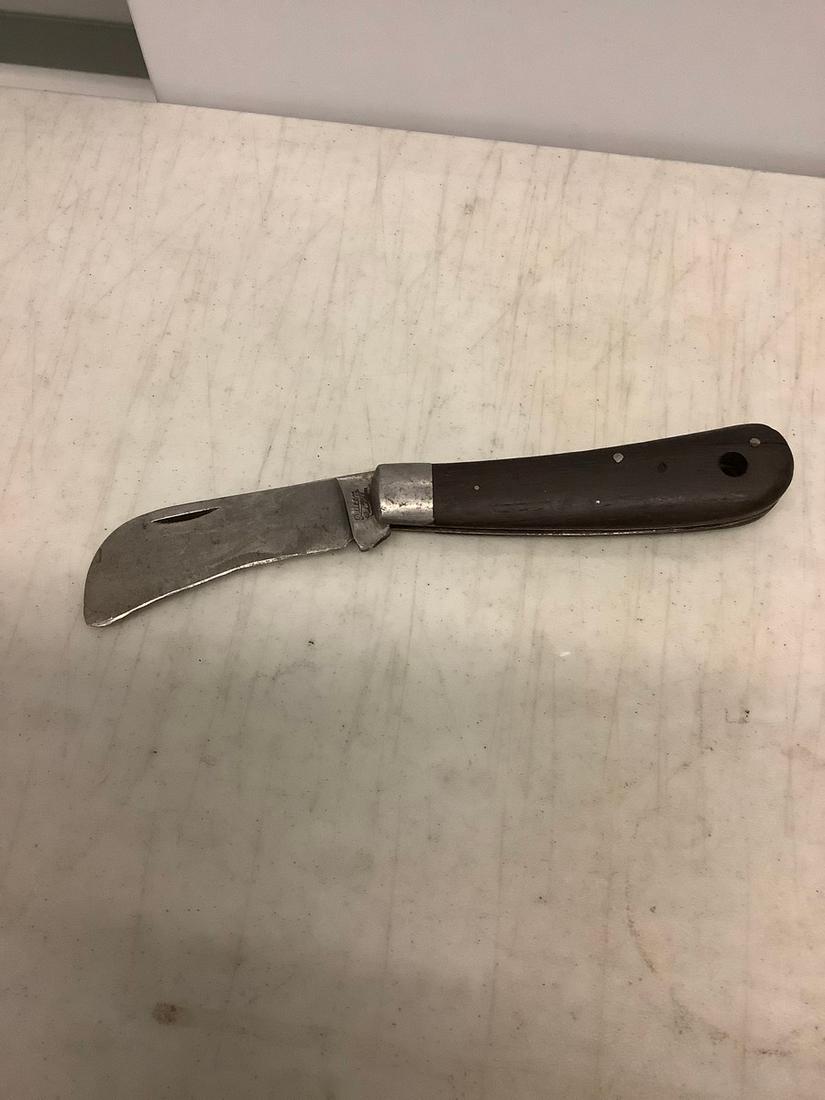 Vintage "Queen City" Knife (1 of 1)