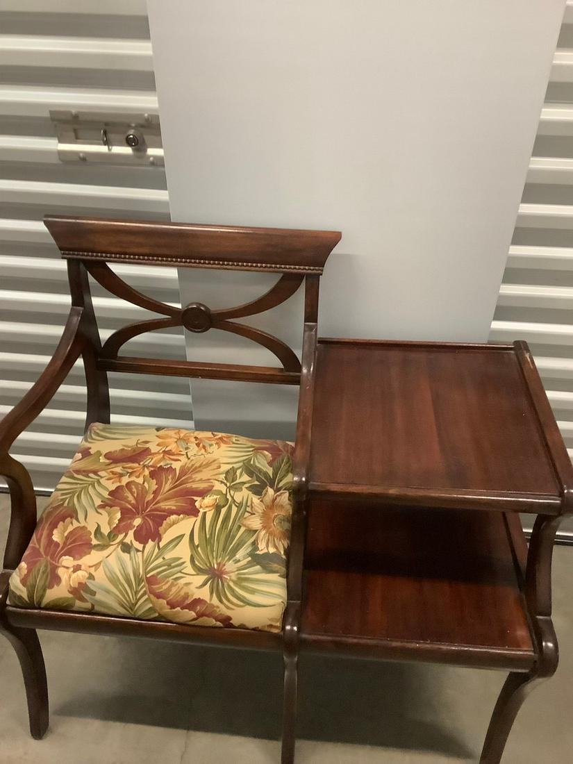 Telephone table with chair 35x44 (1 of 1)